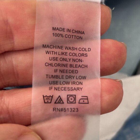 Vince Camuto Blue/White Jean Denim Floral Shorts size XL - Picture 4 of 9